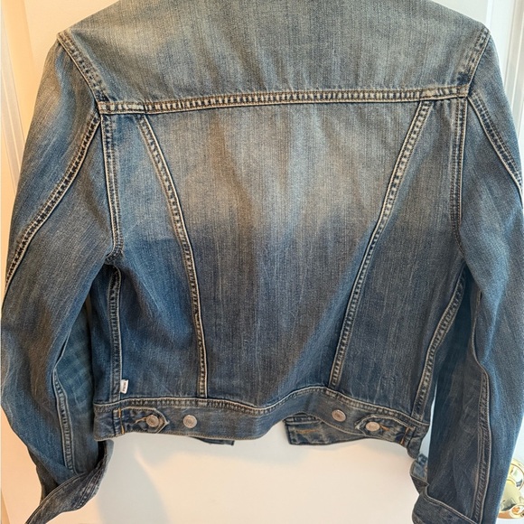 Aritzia Talula Classic Blue Jean Jacket | Size Medium | Excellent Pre‑Loved - Picture 3 of 4